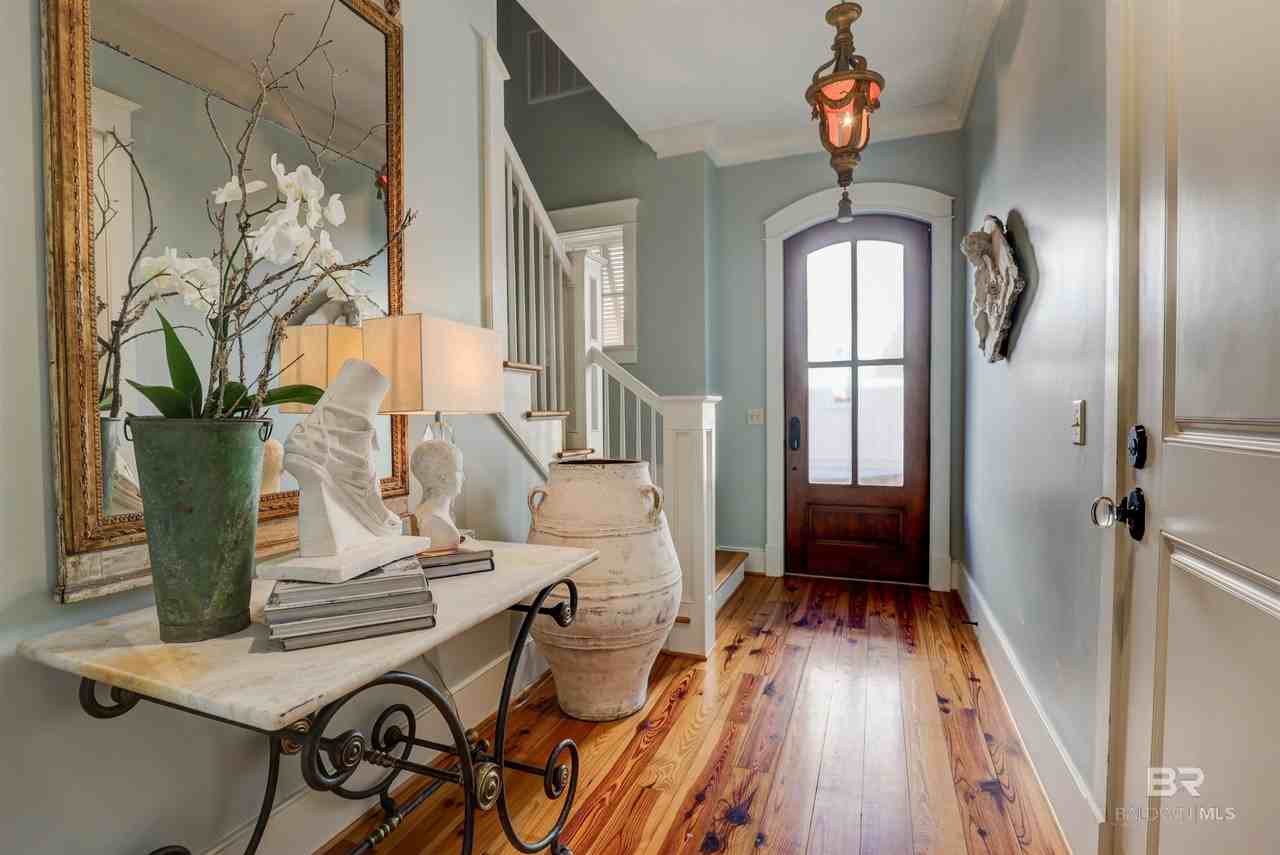 4 Downtown Founders Ln #4 - Photo 3 of 20