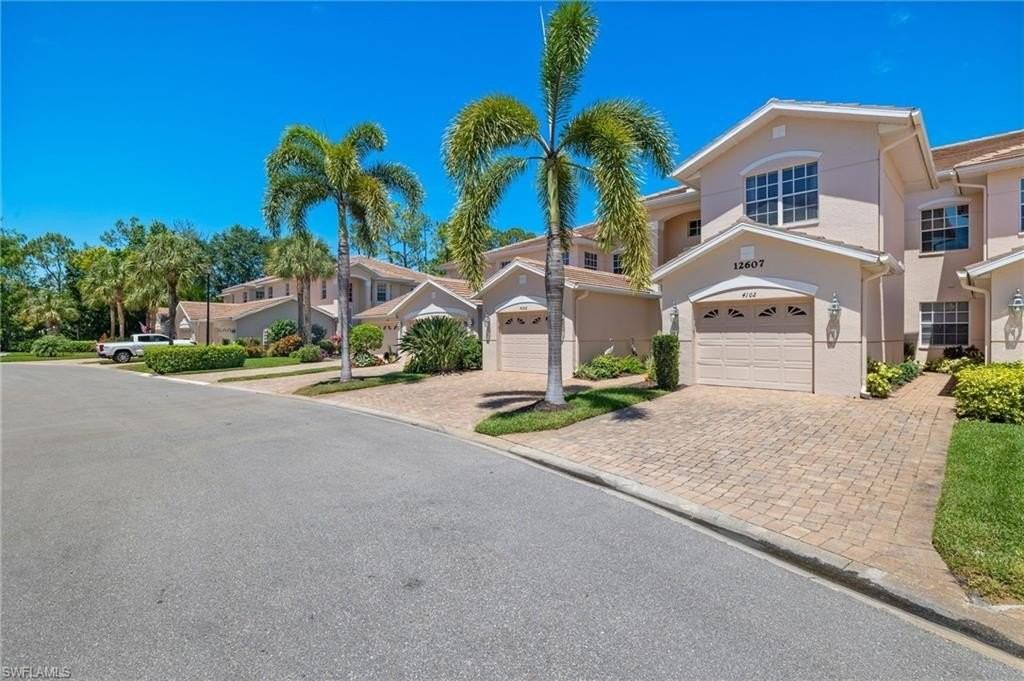 12607 Fox Ridge Dr Apt 4102 #4102 - Photo 2 of 37