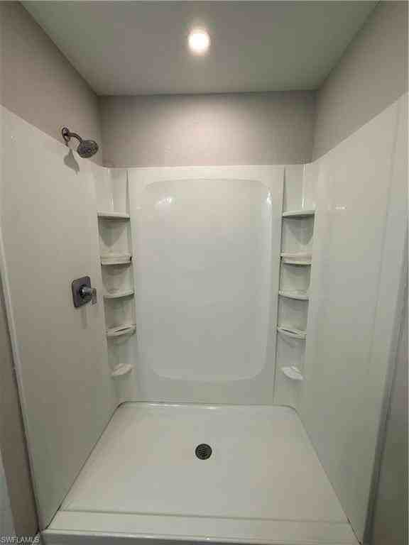 605 Nw 25th St Lot 44 - Photo 5 of 13