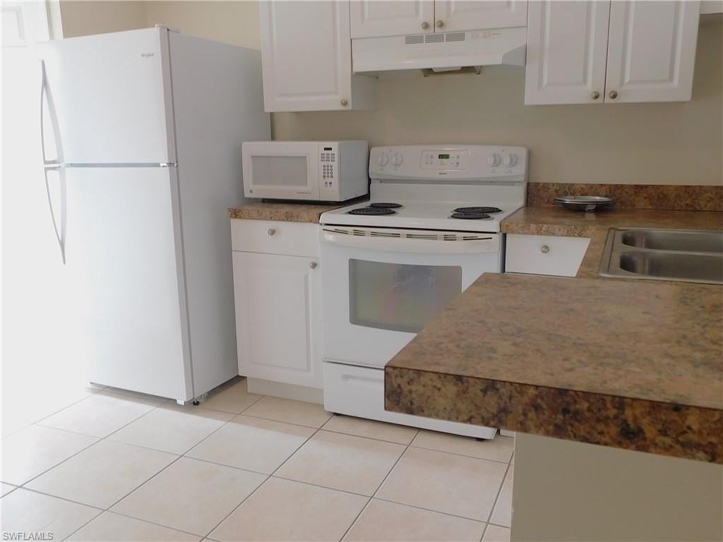 508 Se 7th St Apt 107 #107 - Photo 7 of 17