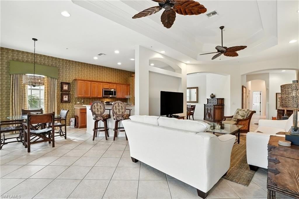 10080 Valiant Ct Apt 202 #202 - Photo 6 of 42