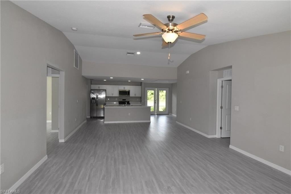 212 Antis Dr - Photo 6 of 28