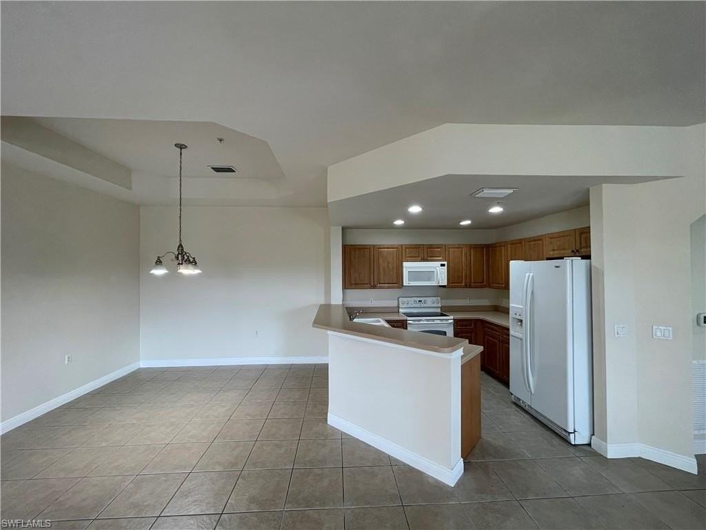 2913 Tuscan Dr Unit 202 #202 - Photo 3 of 17