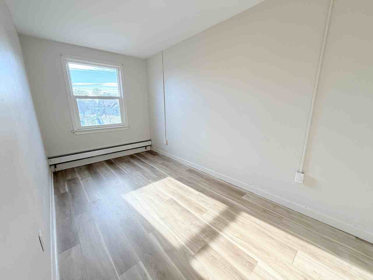 222 Maxwell St #1 - Photo 4 of 4