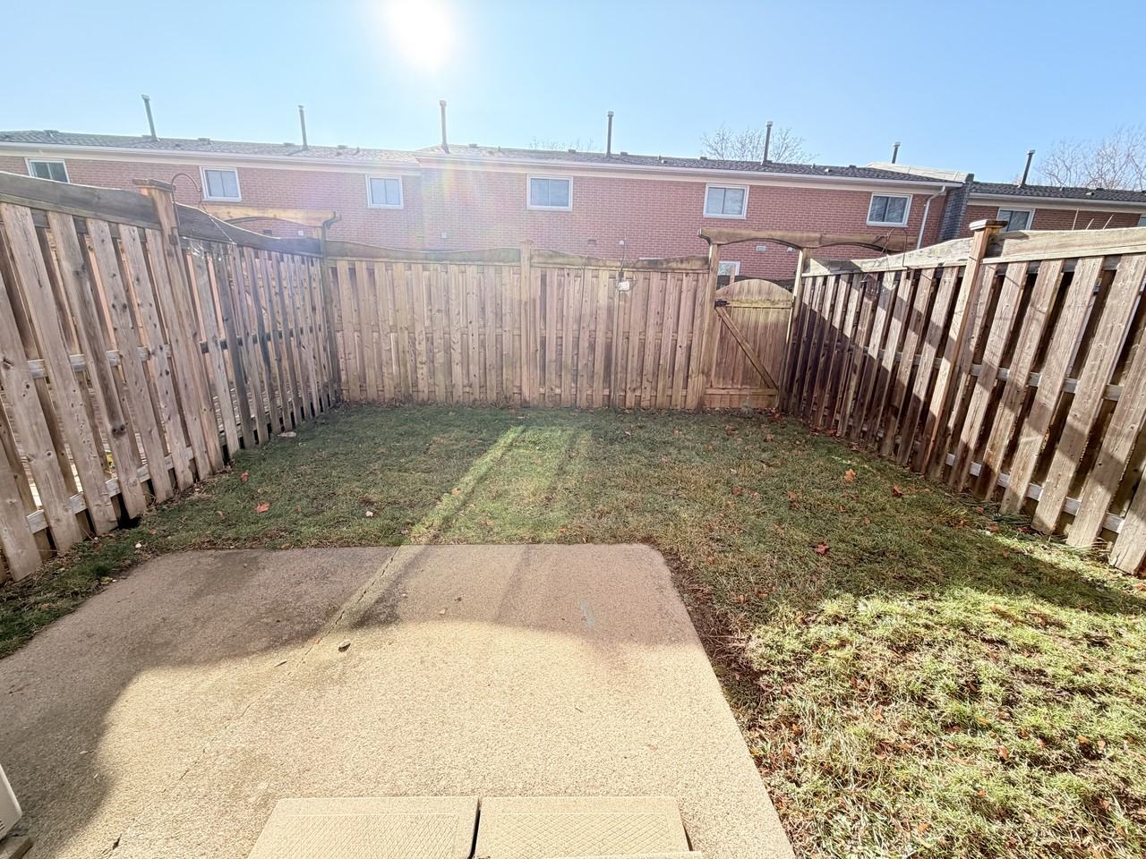 301 Edgewood St #31 - Photo 4 of 23