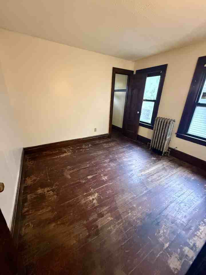 987 Dewey Ave #989 - Photo 4 of 19