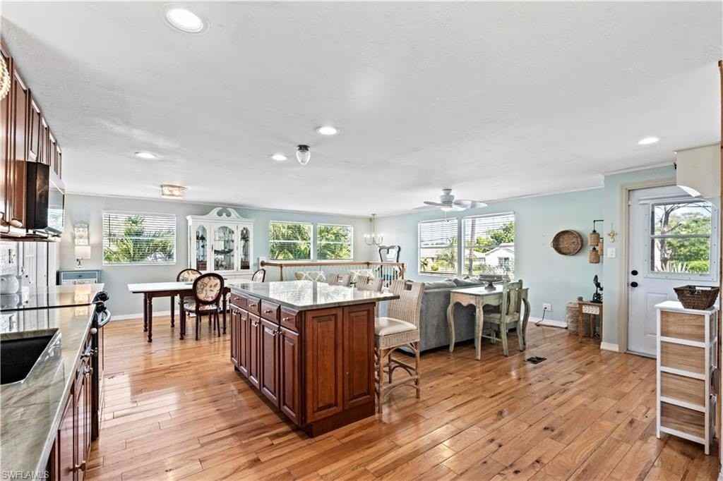 12861 Iona Rd - Photo 5 of 16