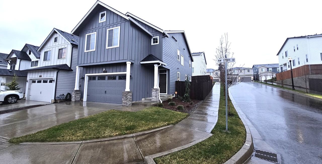 906 Nw 178th St #1 - Photo 2 of 28