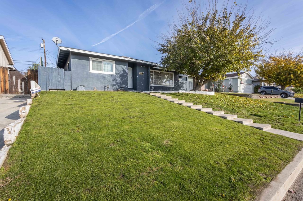 1312 Telegraph Ave #1 - Photo 3 of 22