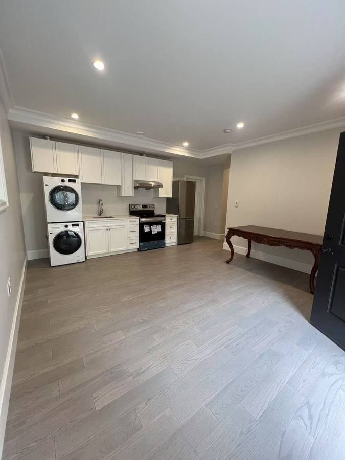 4583 Neville St Bsmt - Photo 3 of 9