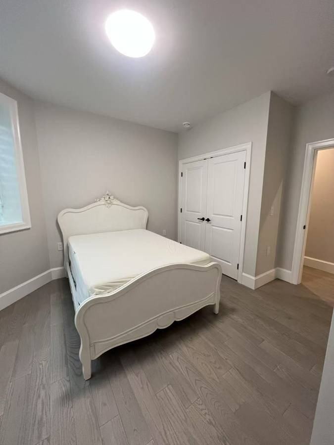 4583 Neville St Bsmt - Photo 7 of 9