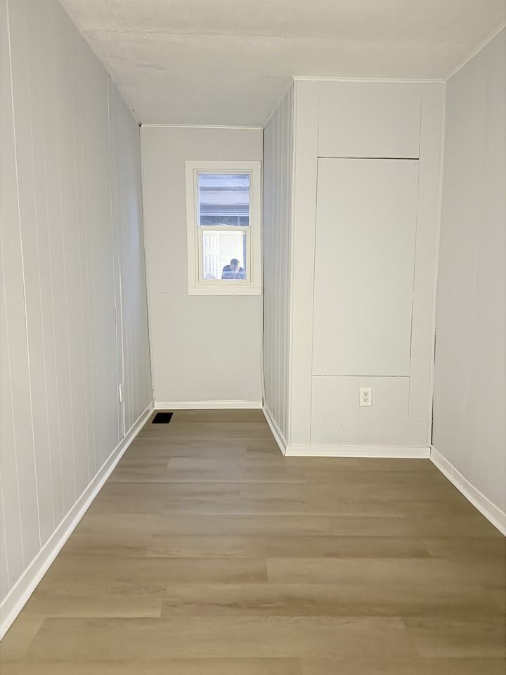 1011 Albert Rd #3 - Photo 7 of 10