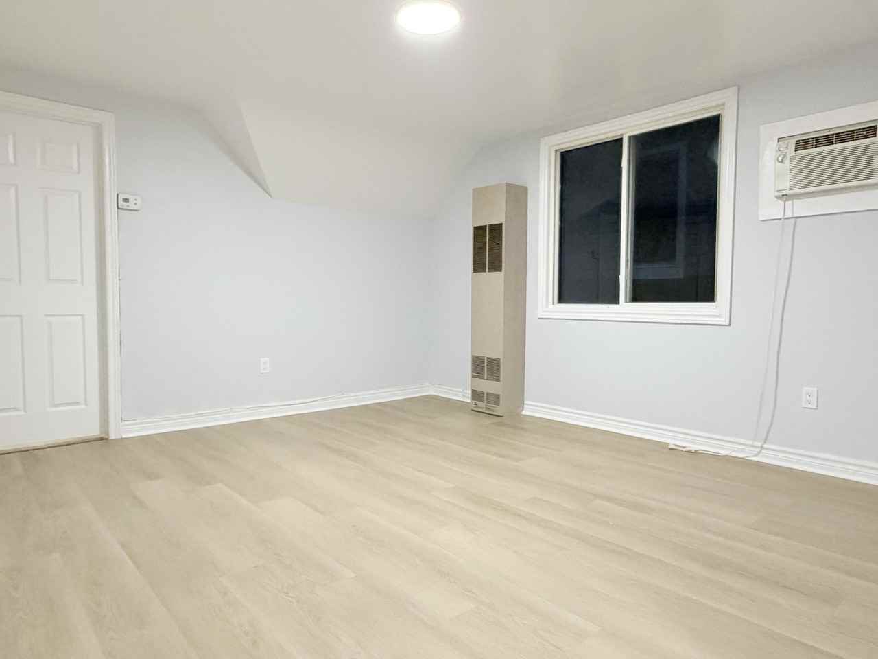 935 Albert Rd Uppr - Photo 5 of 13