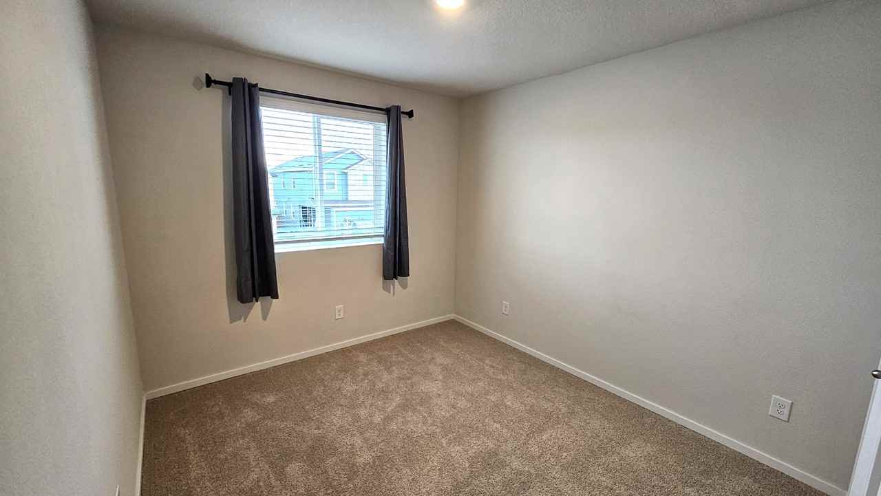 17504 Nw 10th Pl #1 - Photo 7 of 21