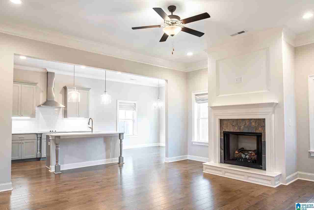 349 Lionel Allen Way - Photo 6 of 37