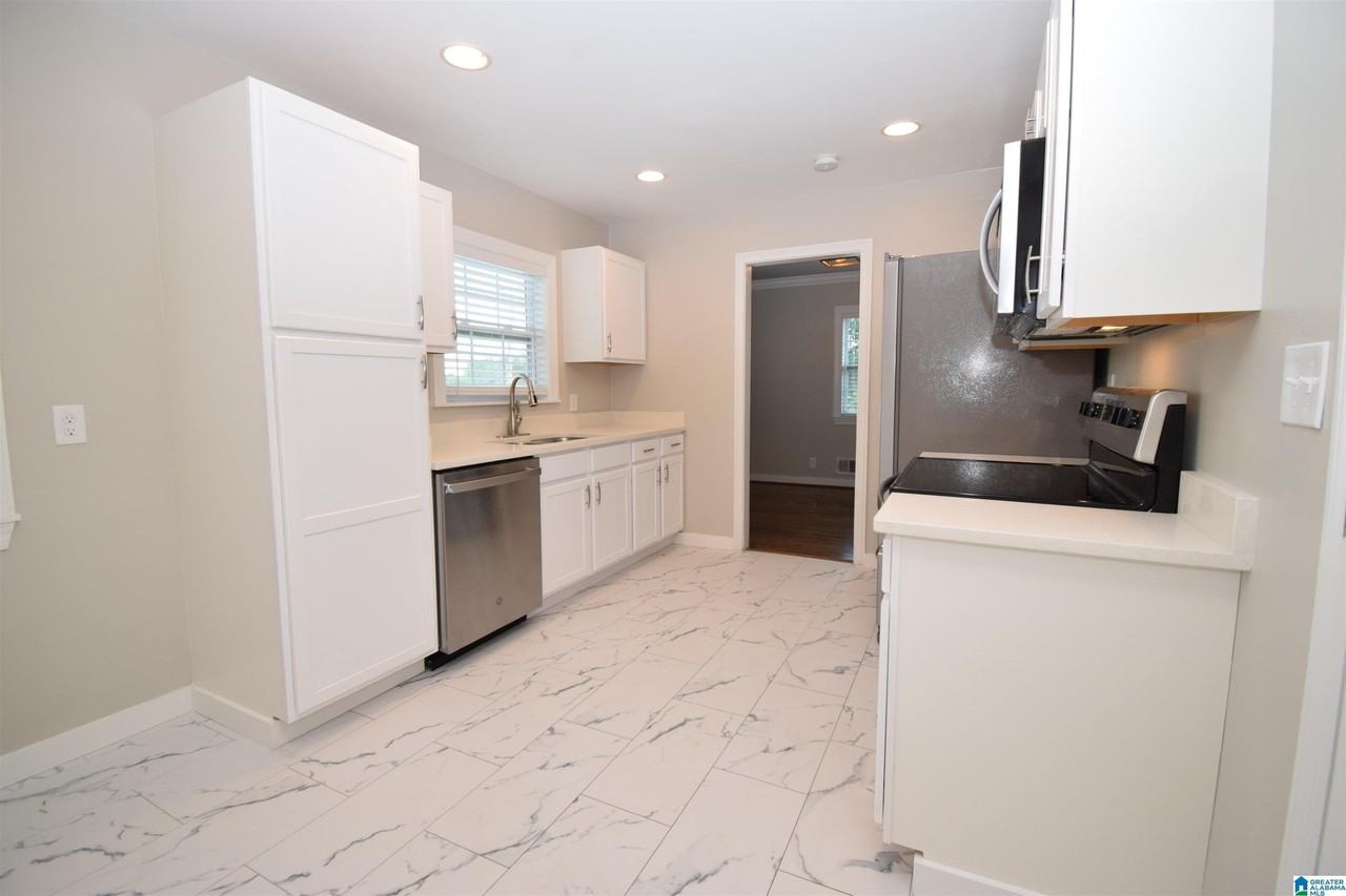 1166 Alford Ave - Photo 4 of 10