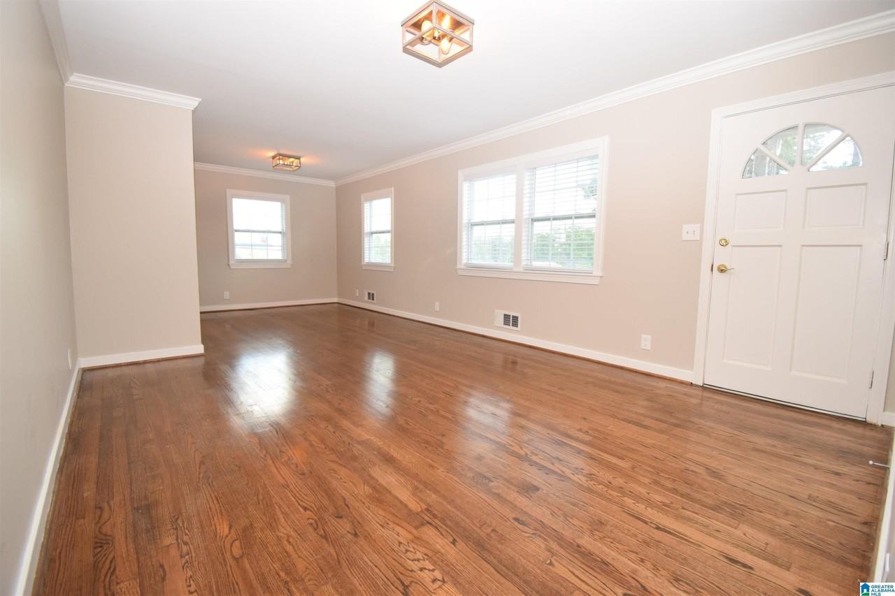 1166 Alford Ave - Photo 6 of 10