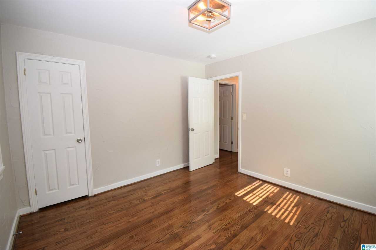 1166 Alford Ave - Photo 7 of 10