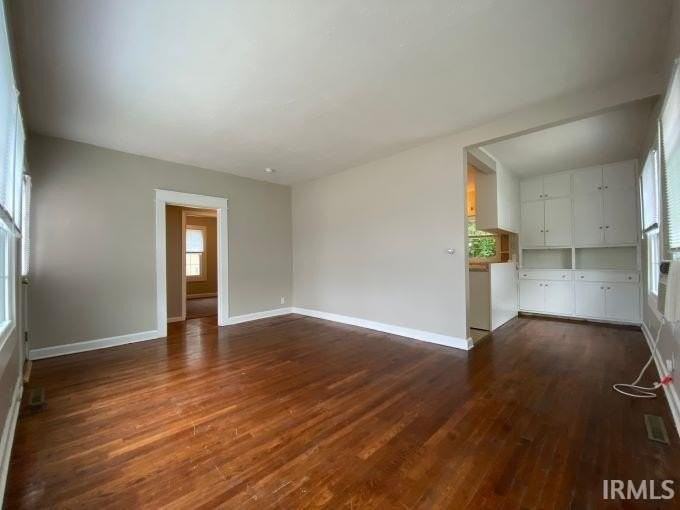 811 N Grant St - Photo 3 of 7