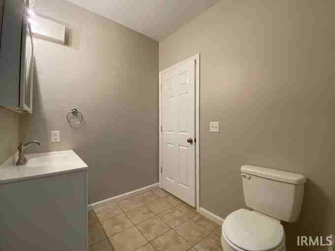 811 N Grant St - Photo 6 of 7