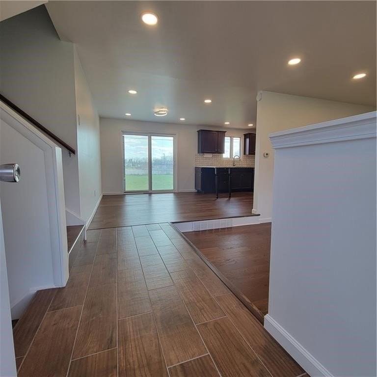 47 Crimson Bramble Rd - Photo 3 of 42