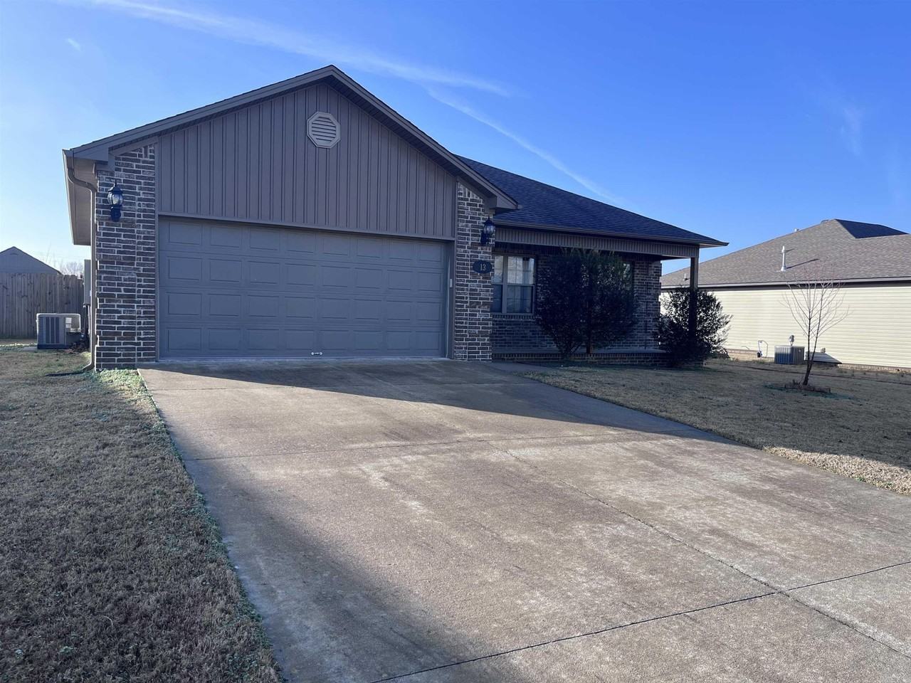 13 Kelby Ct - Photo 2 of 43