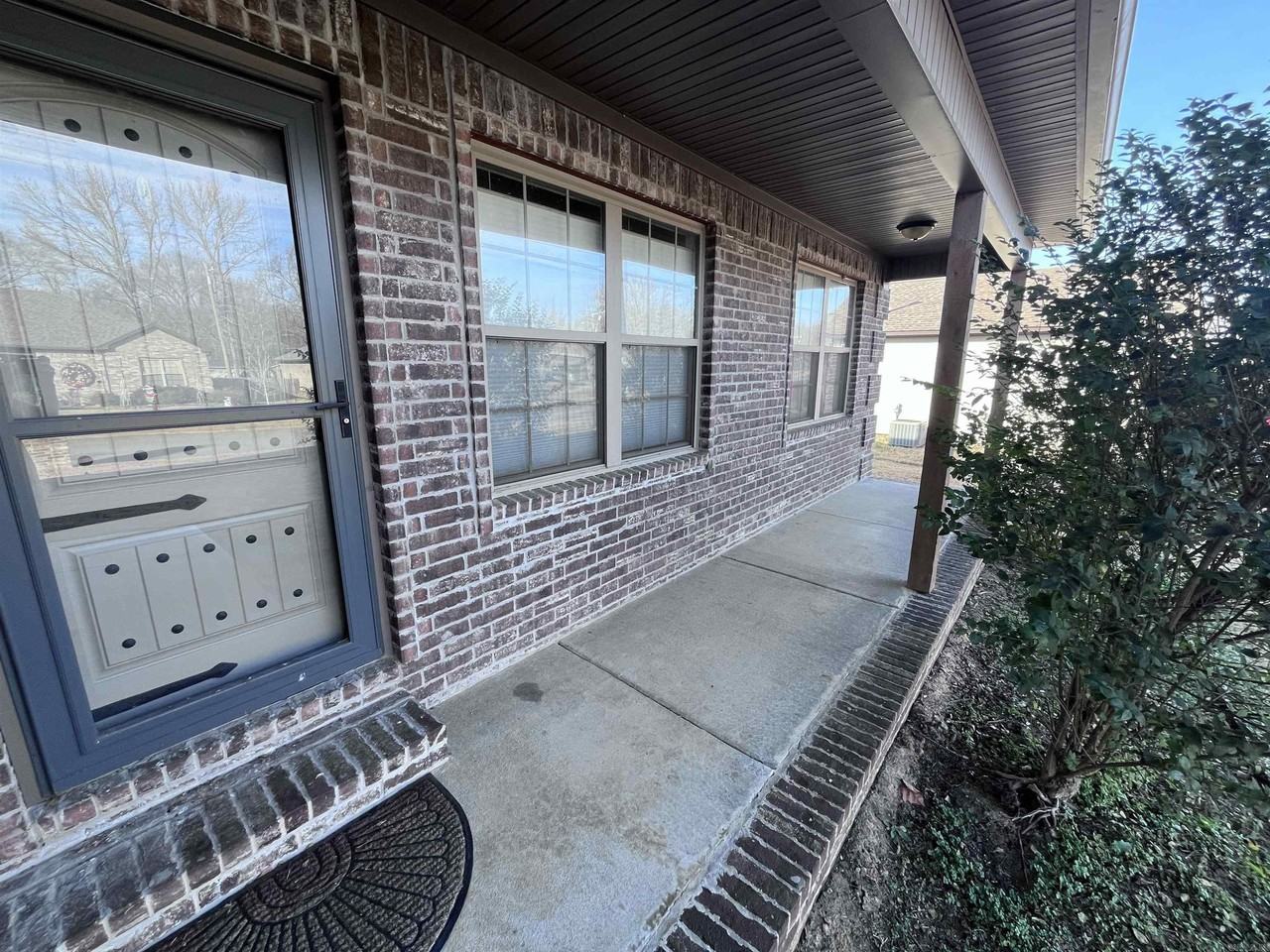 13 Kelby Ct - Photo 4 of 43