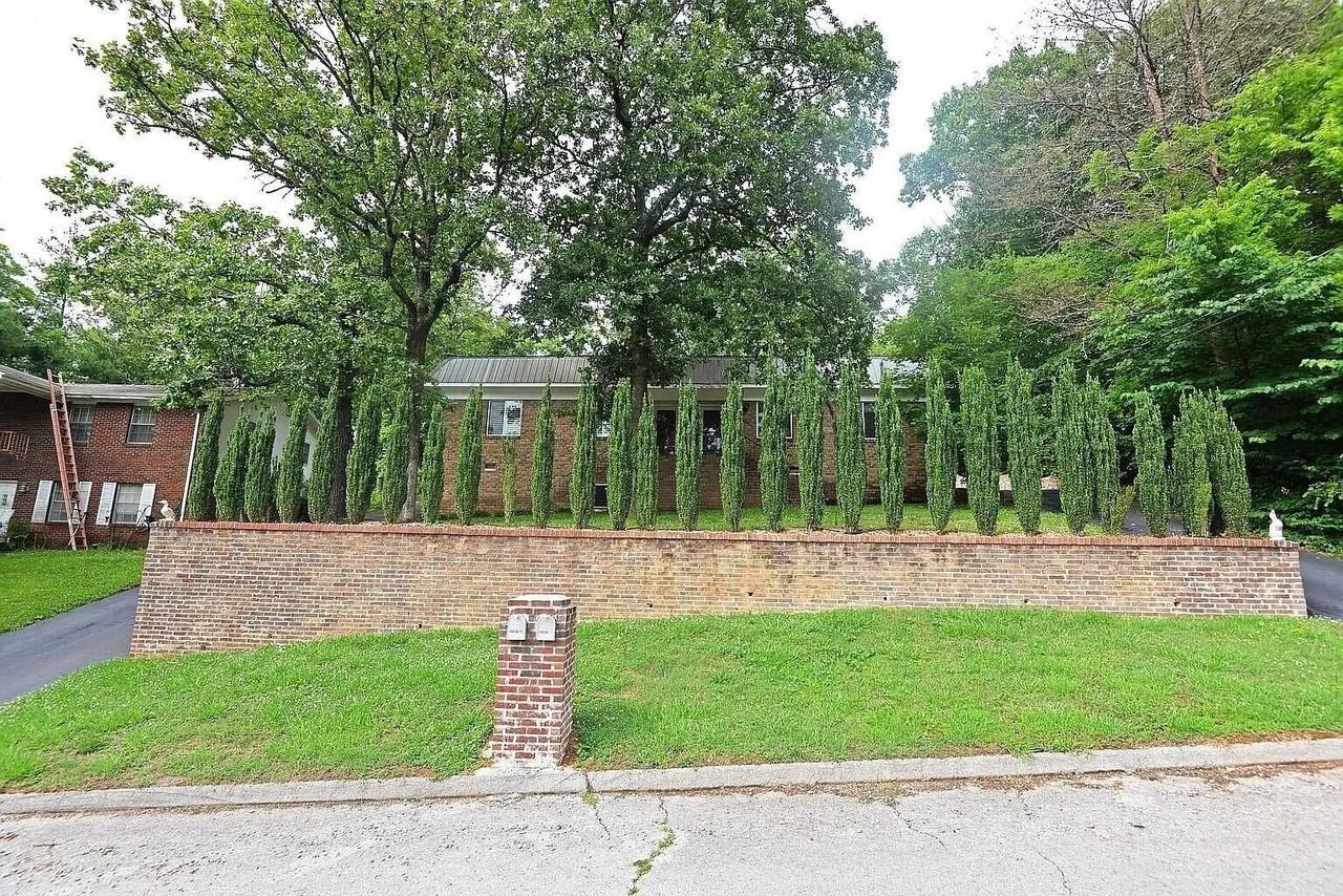 3207 Joselin Ln - Photo 2 of 18