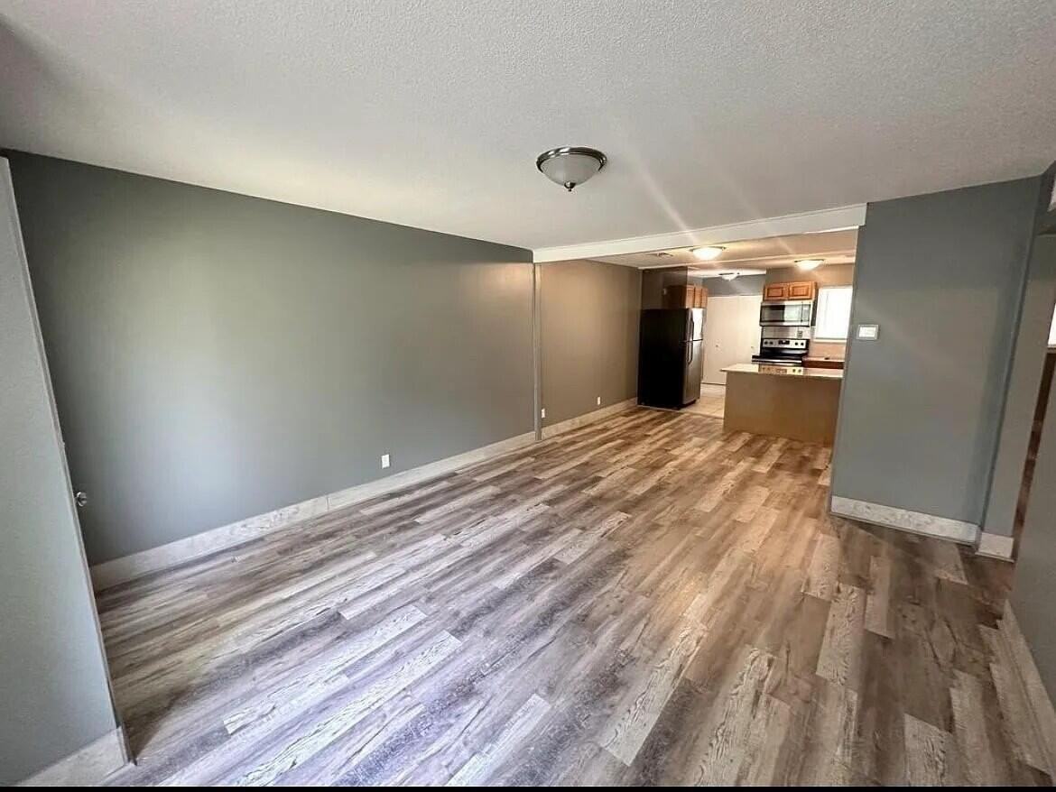 3207 Joselin Ln - Photo 3 of 18