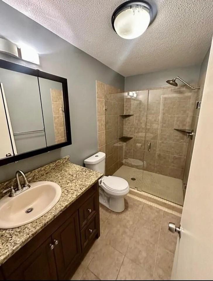 3207 Joselin Ln - Photo 5 of 18