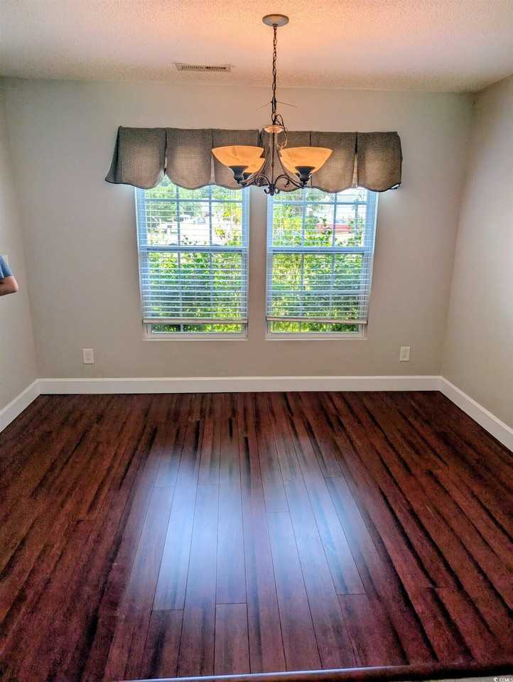 456 Bellegrove Dr - Photo 2 of 19