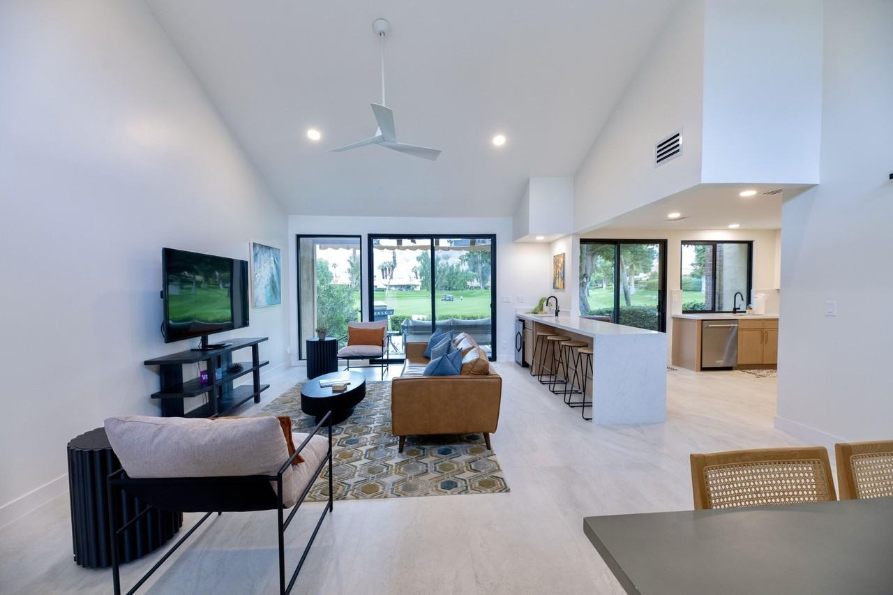 179 Gran Via - Photo 7 of 46