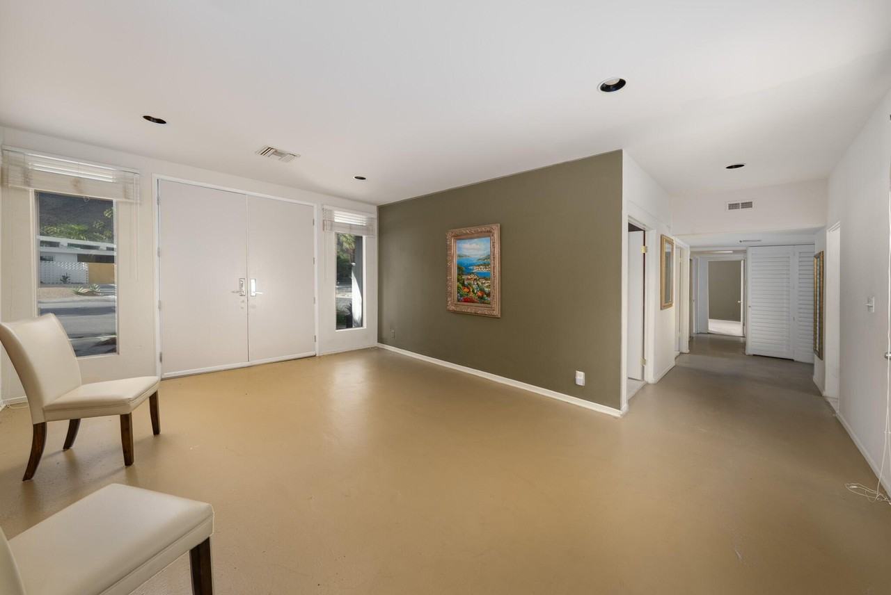 866 N Topaz Cir - Photo 7 of 40