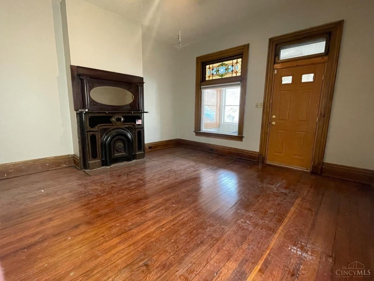 427 Warner St - Photo 2 of 10