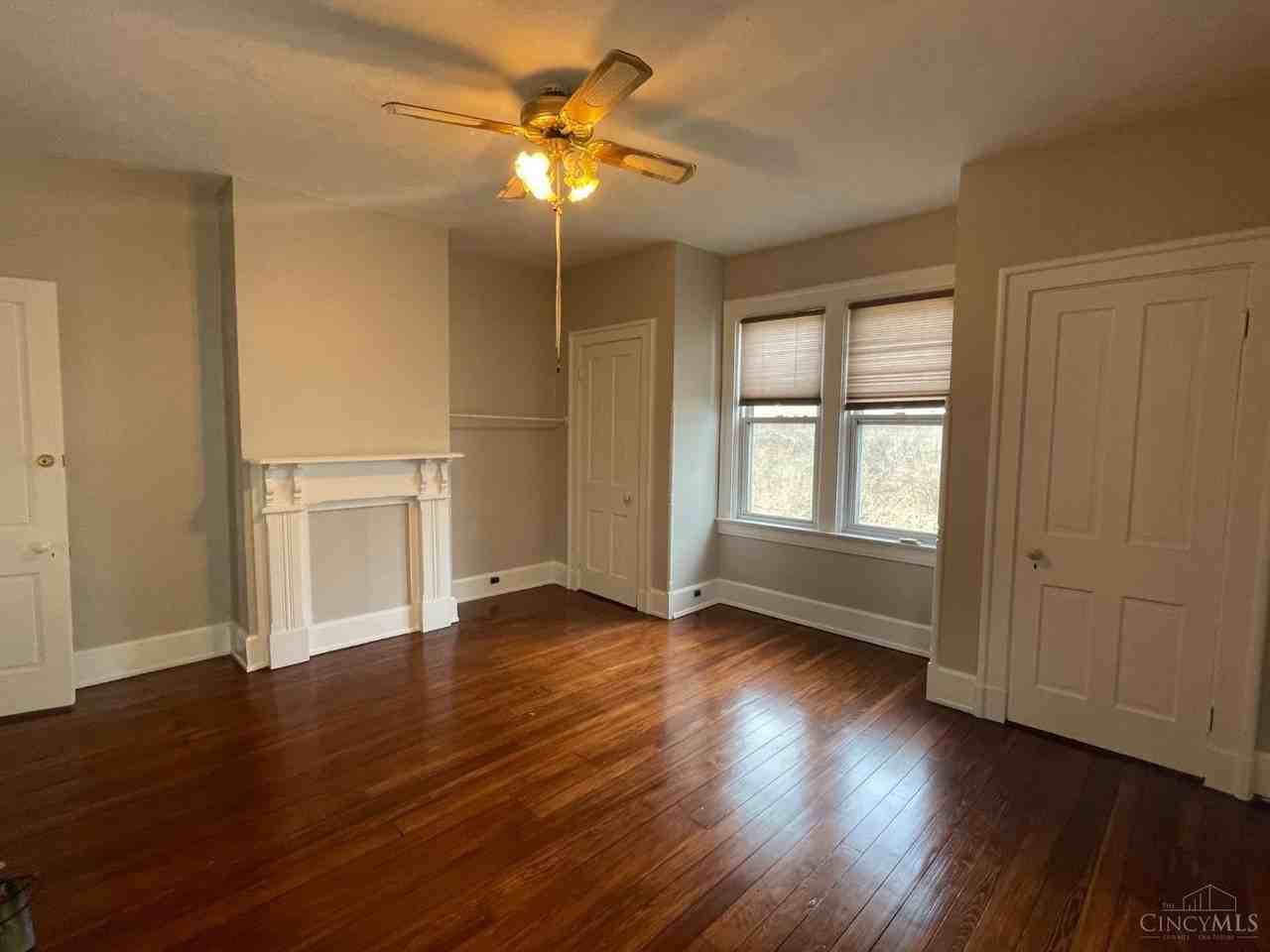 427 Warner St - Photo 6 of 10