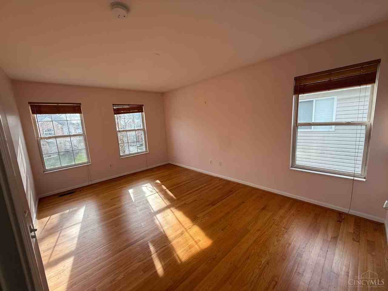 8538 Sunmont Dr - Photo 7 of 17