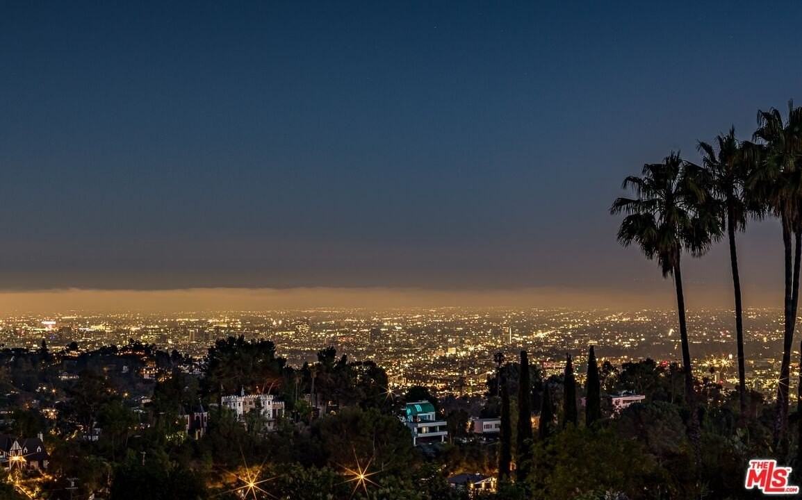 3306 Deronda Dr - Photo 3 of 26