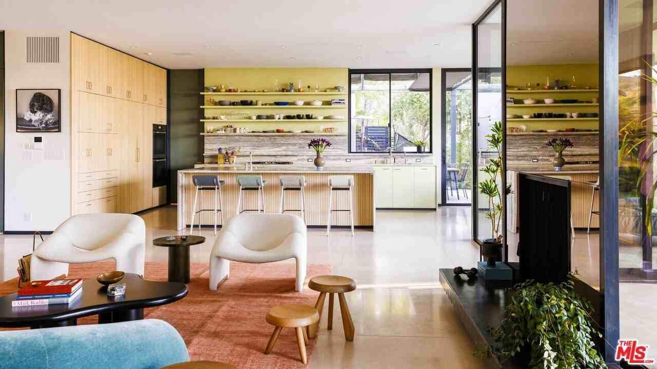 3306 Deronda Dr - Photo 6 of 26