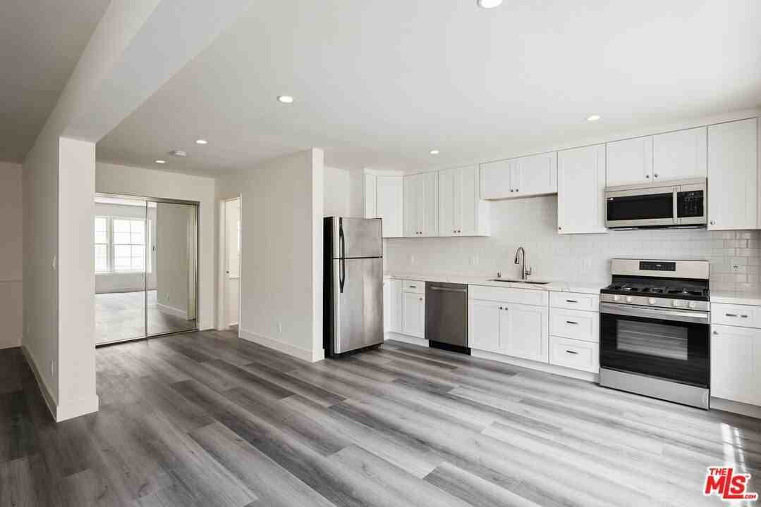 1151 Horn Ave Unit 1 #1 - Photo 5 of 11