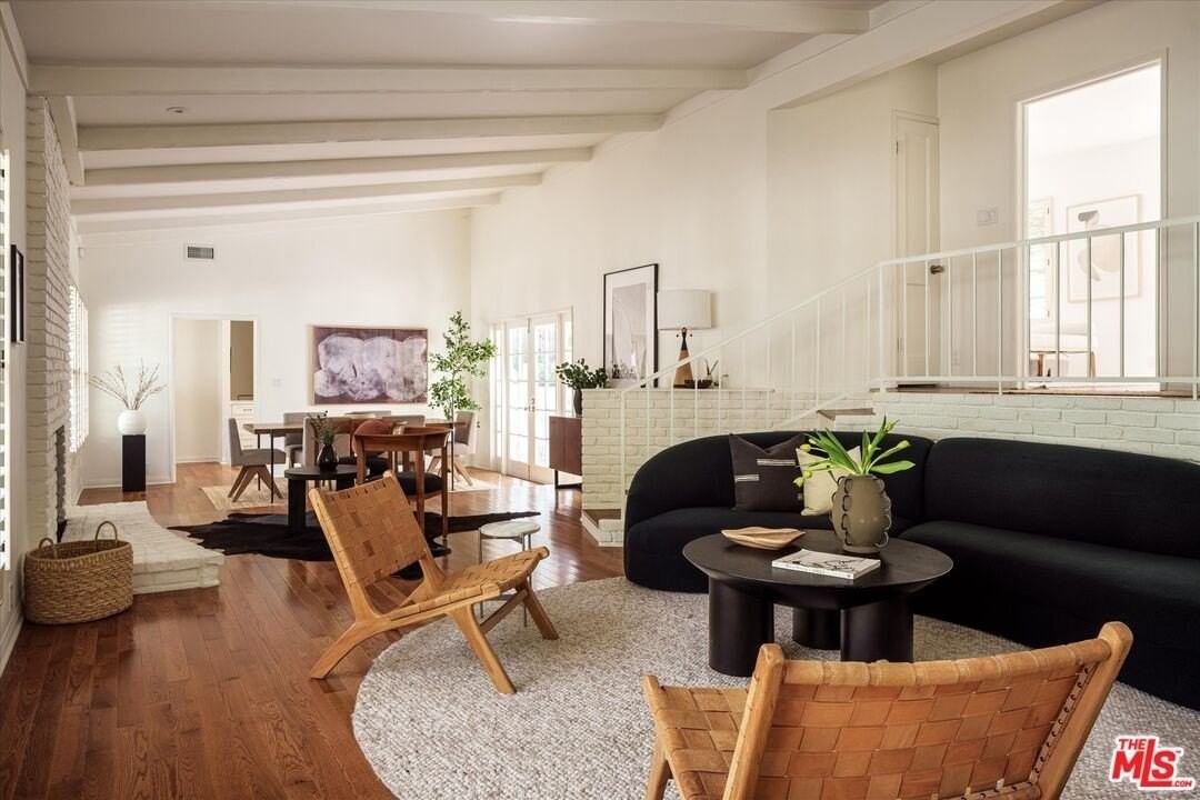 5657 Valley Oak Dr - Photo 3 of 29