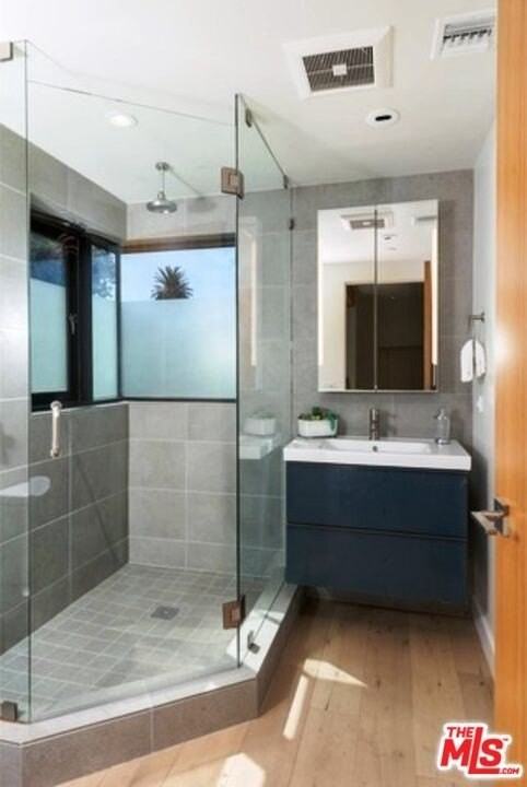 6685 Daychar Dr - Photo 6 of 19