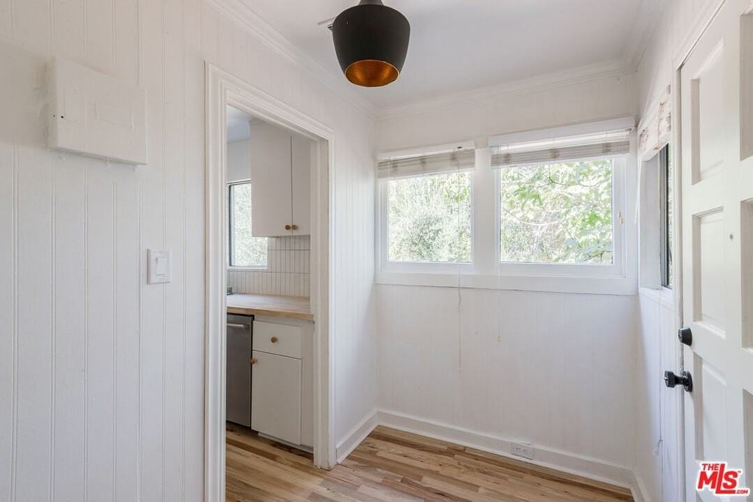 4013 Sunset Dr - Photo 6 of 15