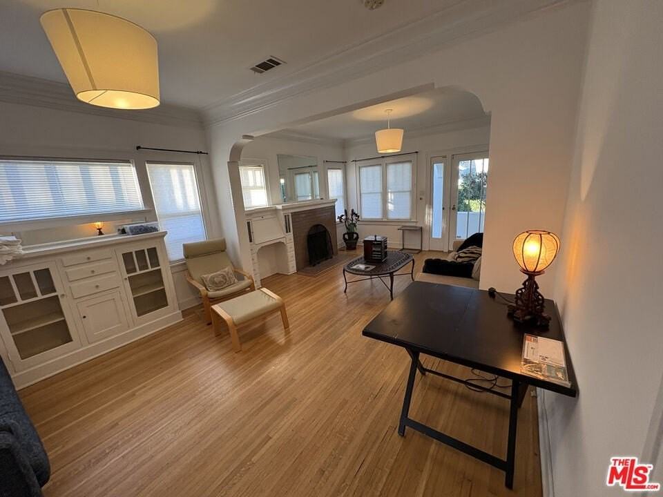 4181 Lincoln Ave - Photo 5 of 27