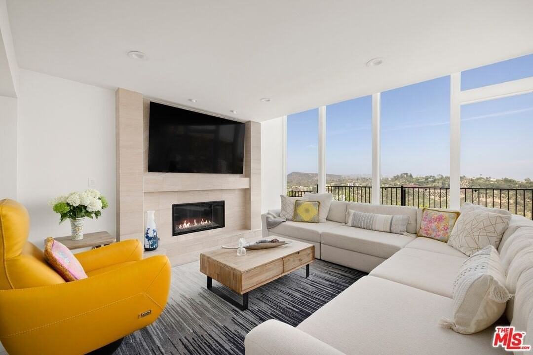 1244 Stradella Rd - Photo 3 of 31