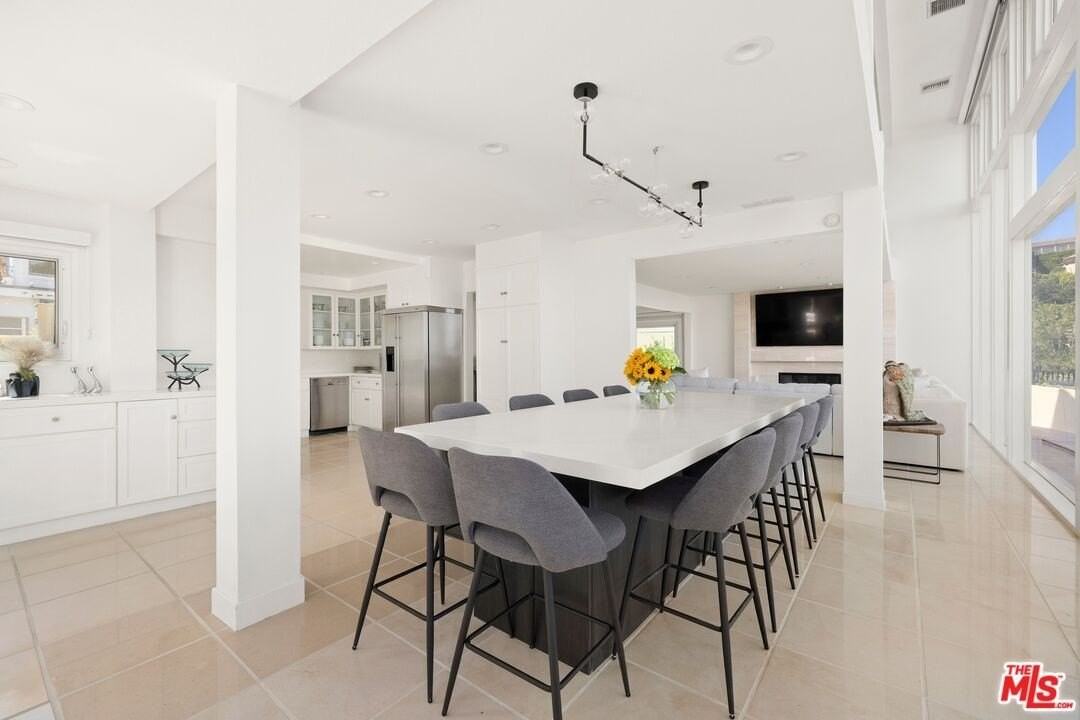 1244 Stradella Rd - Photo 5 of 31