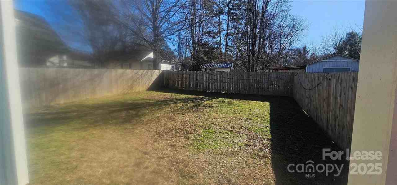 3912 Ironwood St - Photo 3 of 18