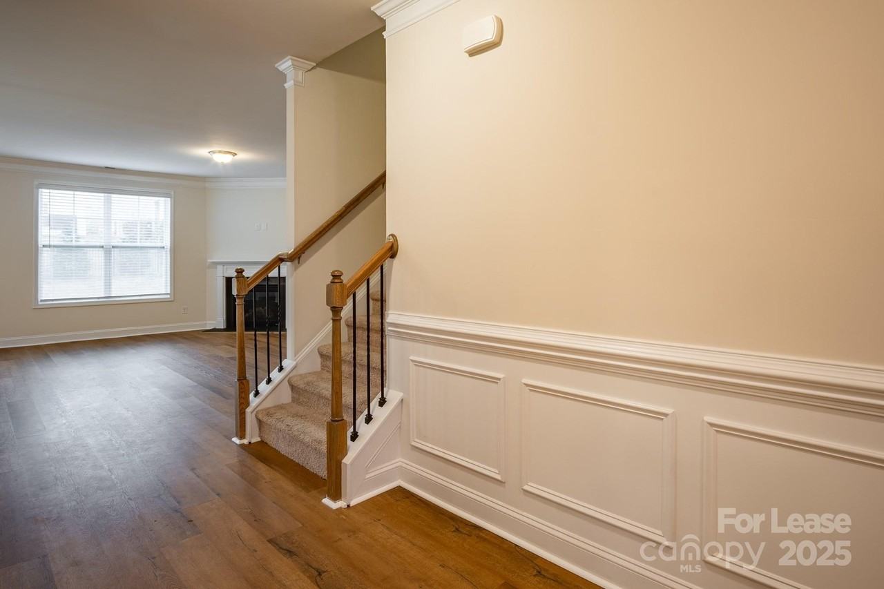 3042 Burnello Ct - Photo 4 of 36