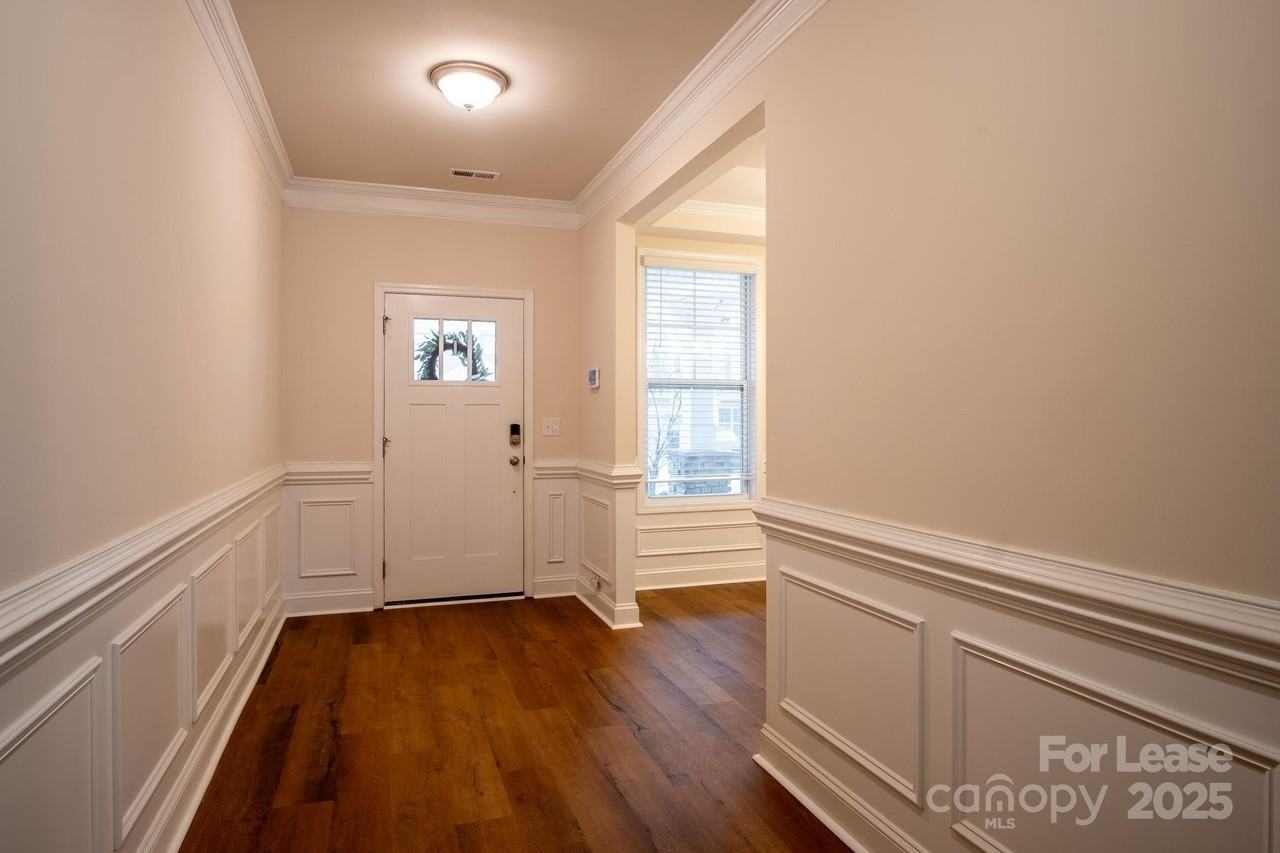 3042 Burnello Ct - Photo 5 of 36