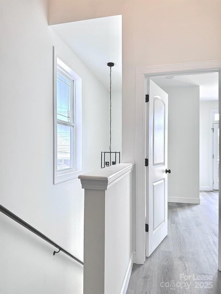 409 Church St N - Photo 7 of 20