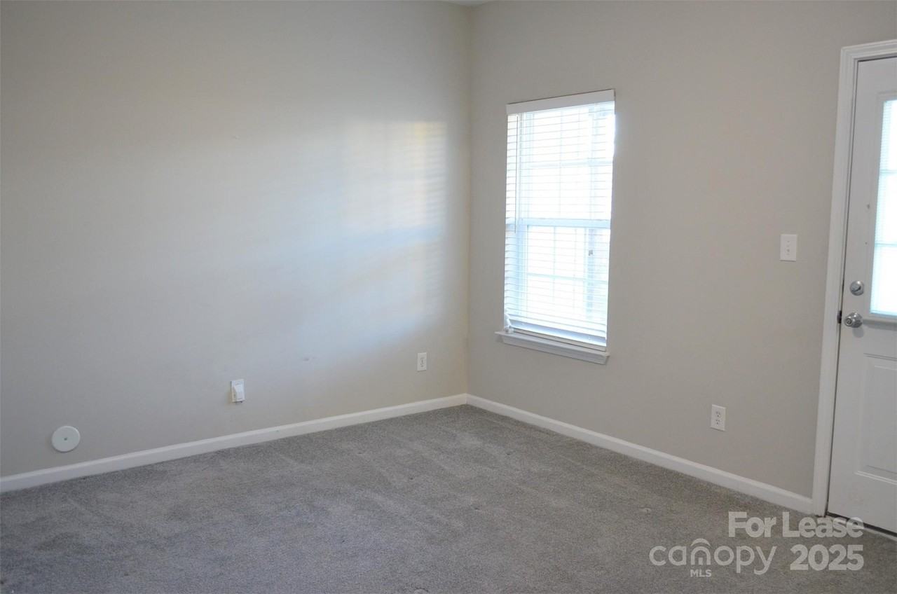 9712 Walkers Glen Dr Nw - Photo 3 of 29